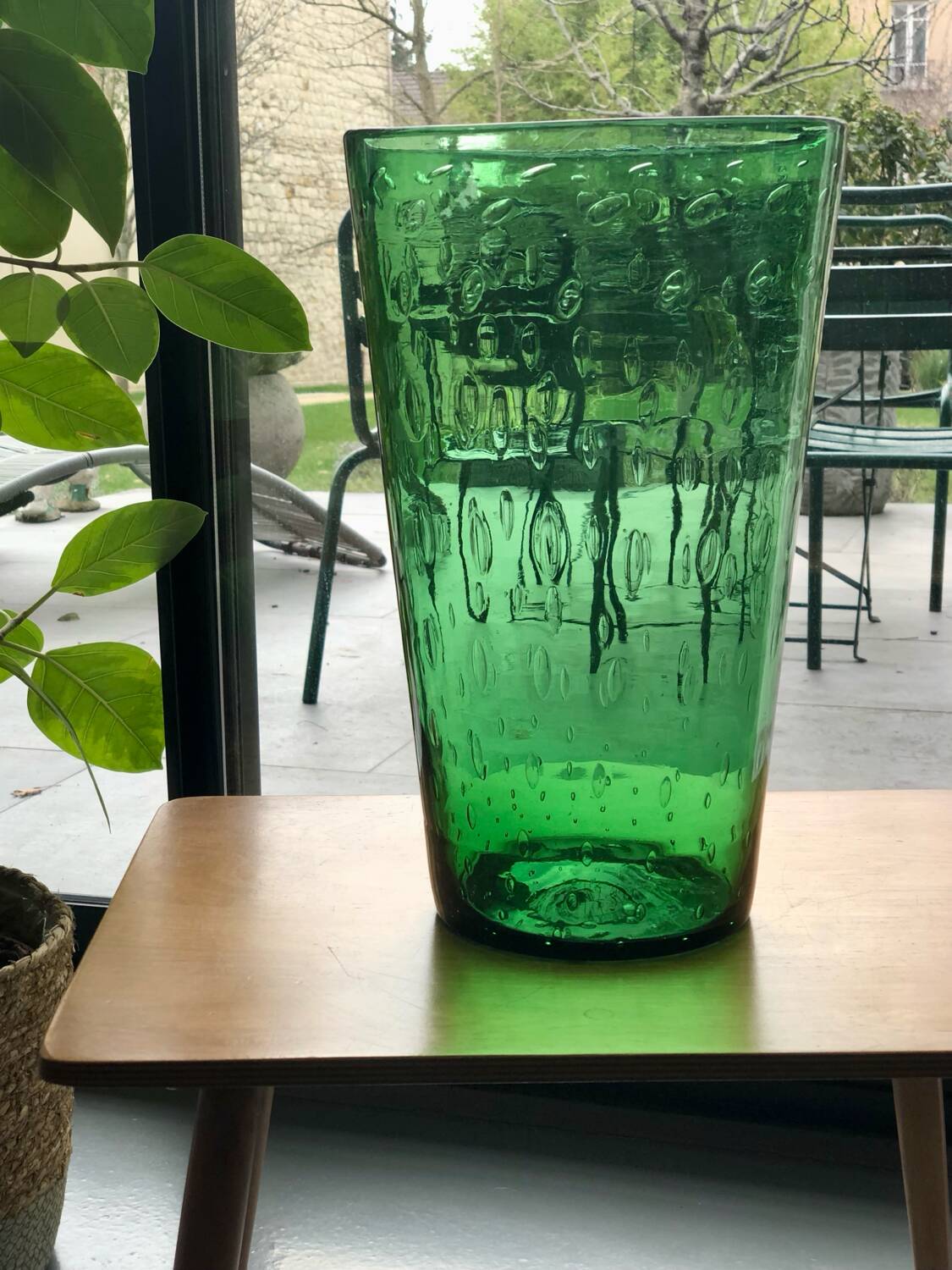 Conical bubble glass vase