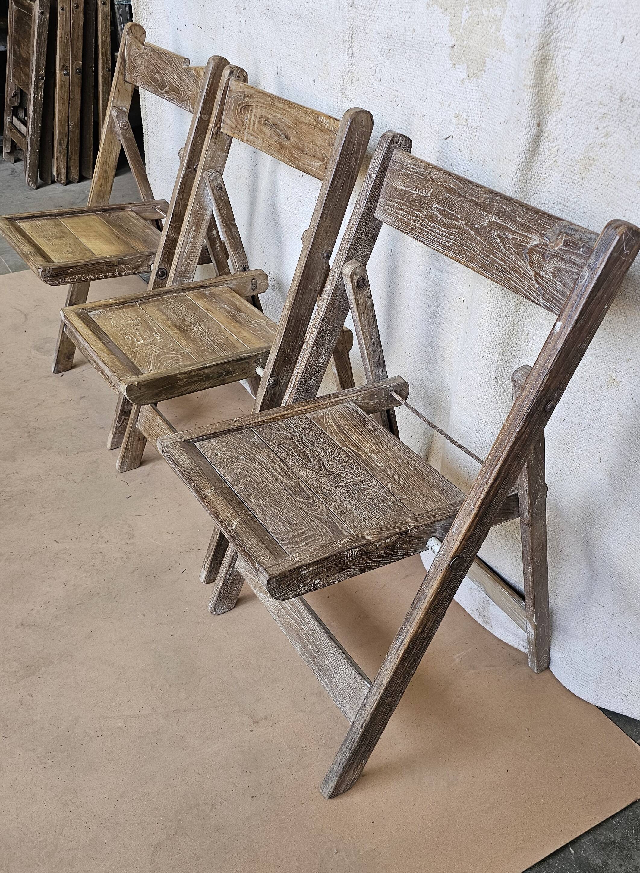 Set of 6 folding cinema chairs in teak