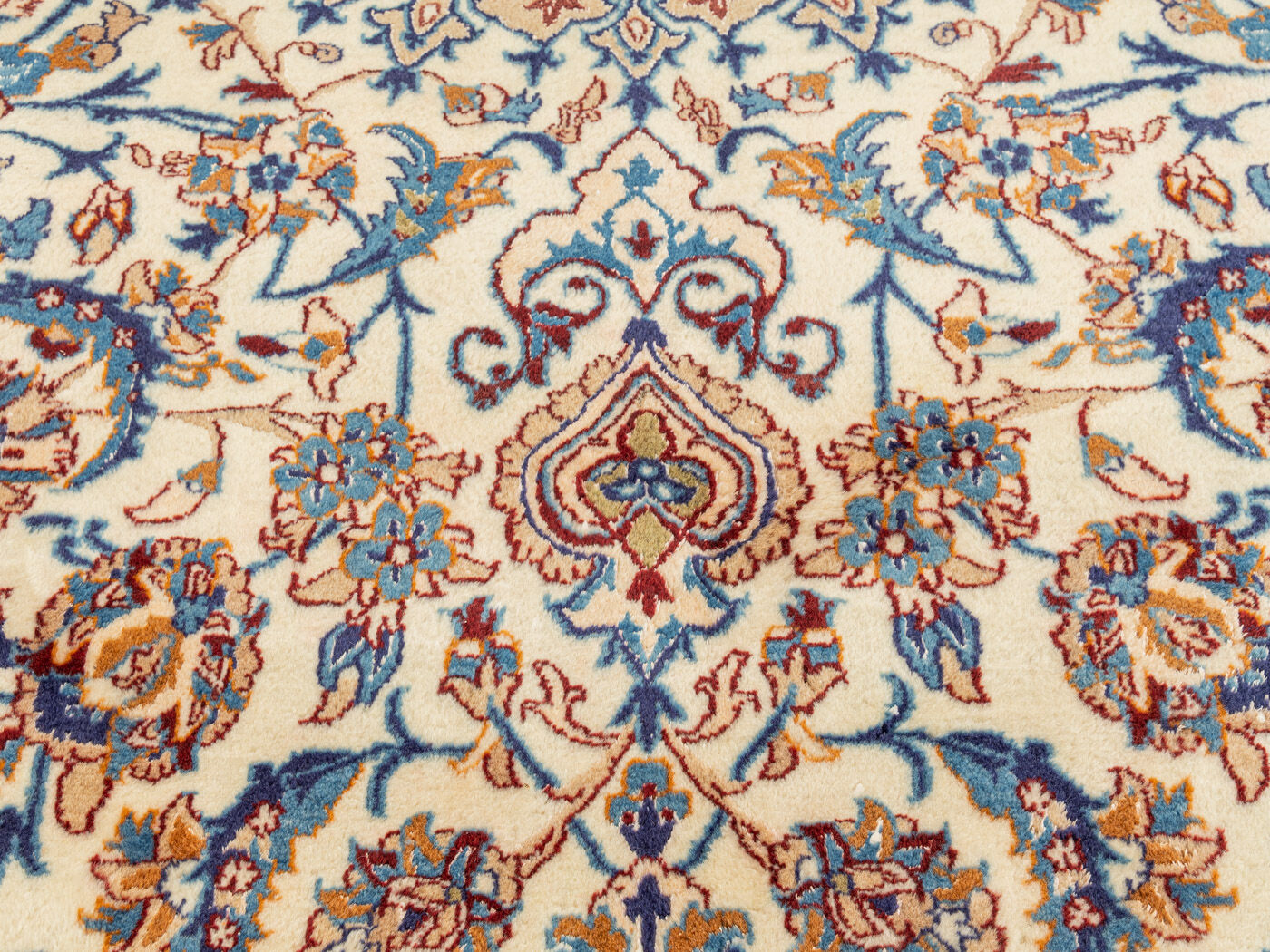 1960s nain carpet, 295 x 410