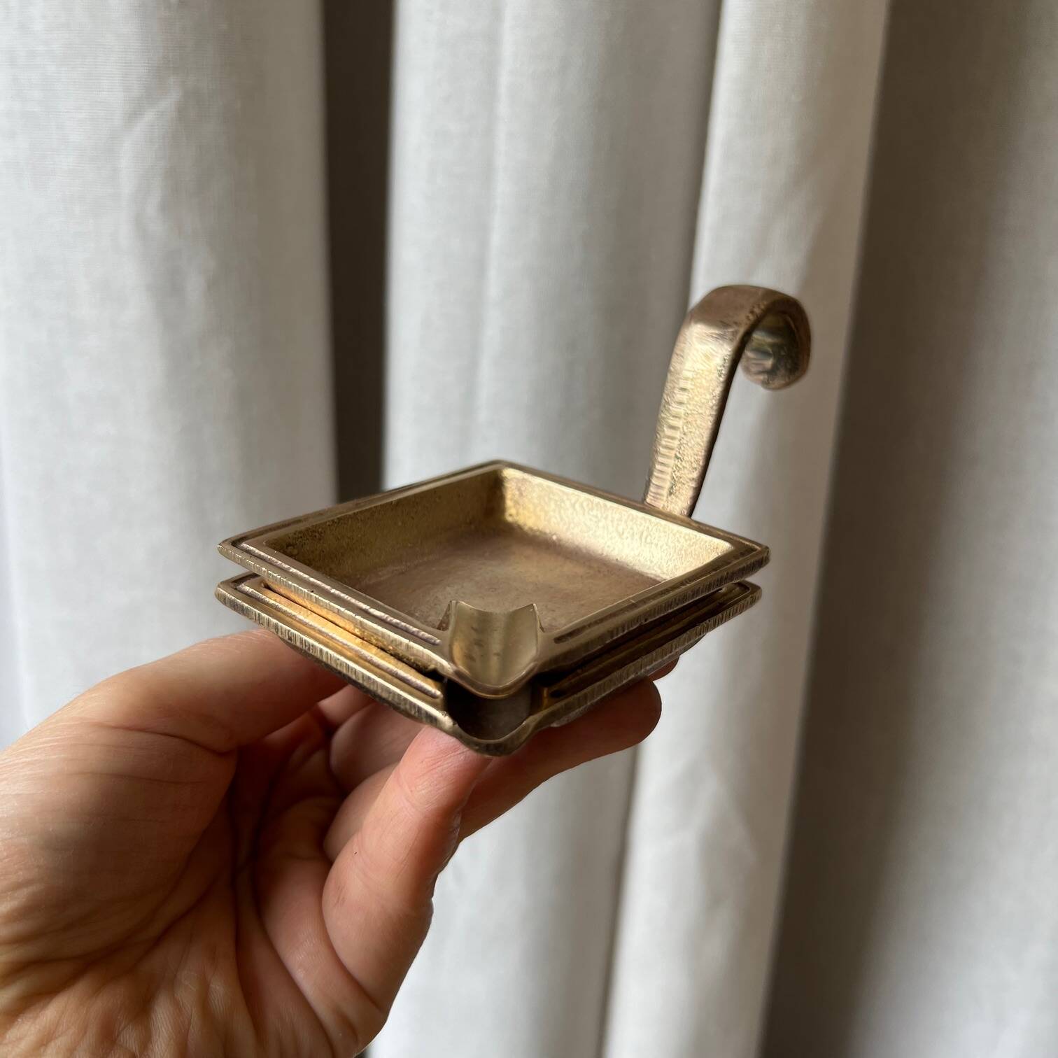 Duo de cendriers en bronze, empilables