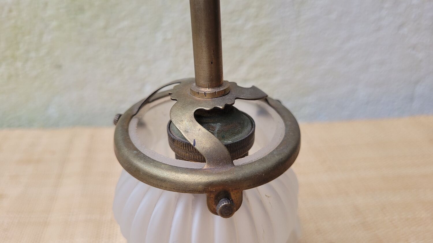 Tulip wall lamp