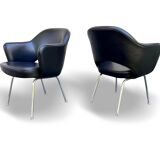 Pair of "Conference" armchairs by Eero Saarinen for Knoll International, black and chrome