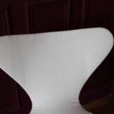 Office chair 3117 by Arne Jacobsen