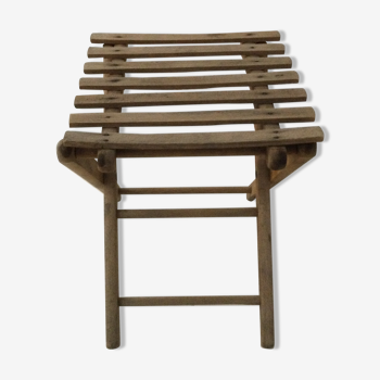 Folding wood stool