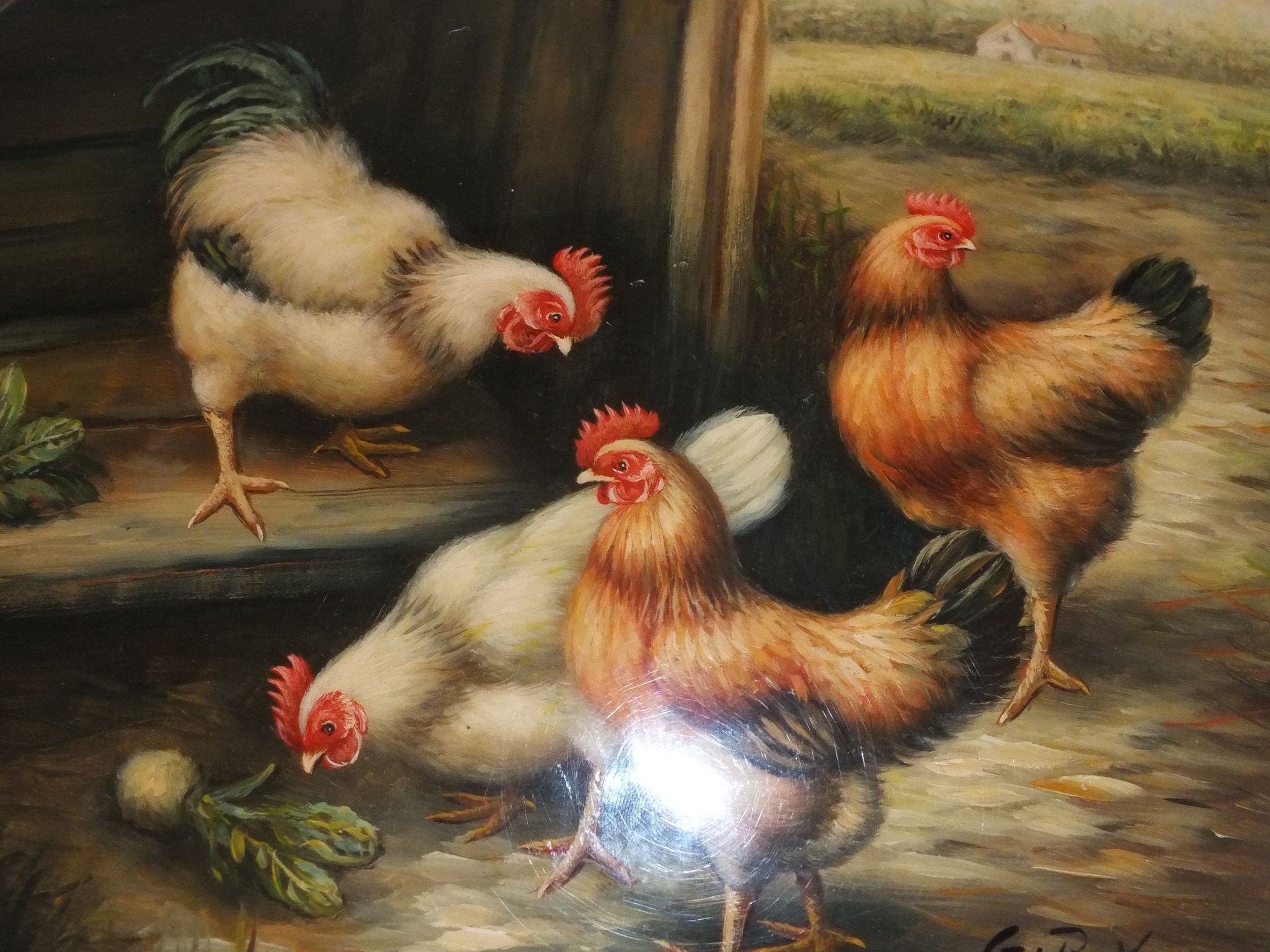 Panneau médaillon peint et vernis décor poules, coqs signé G.Roy