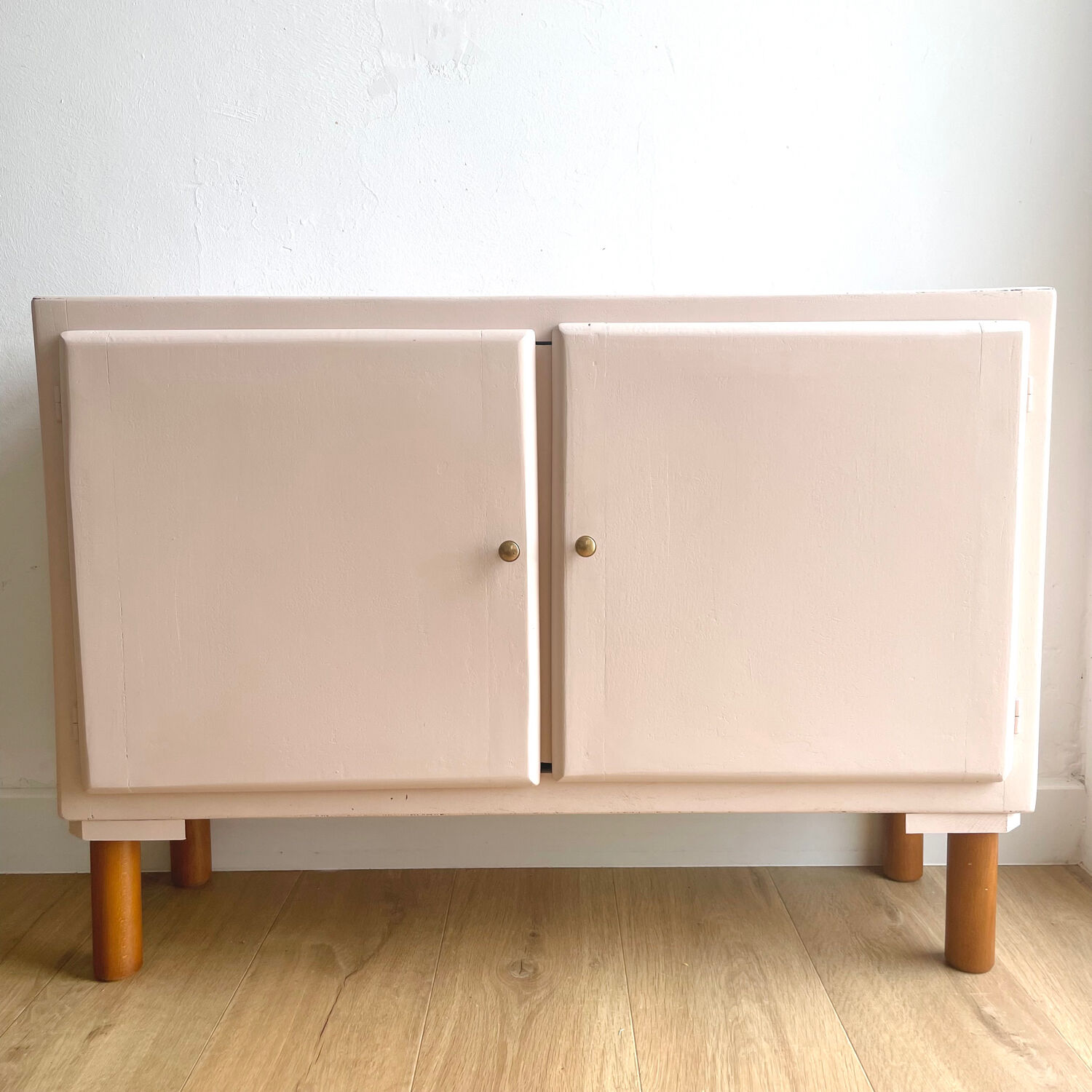 Mado type base cabinet