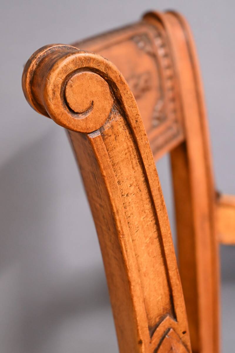Paire de Fauteuils en Hêtre teinté – Début XXe