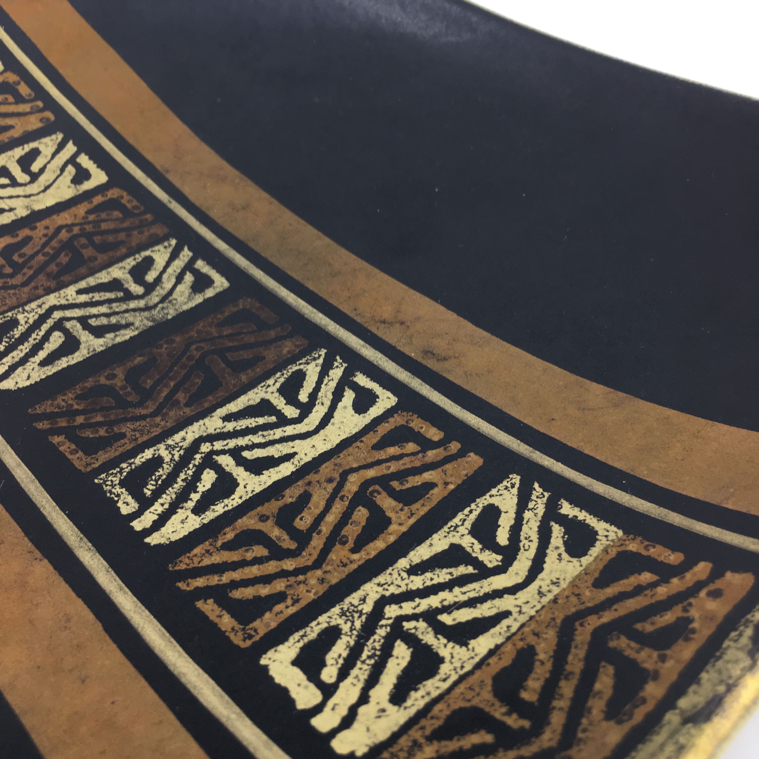 Ceramic trinket bowl