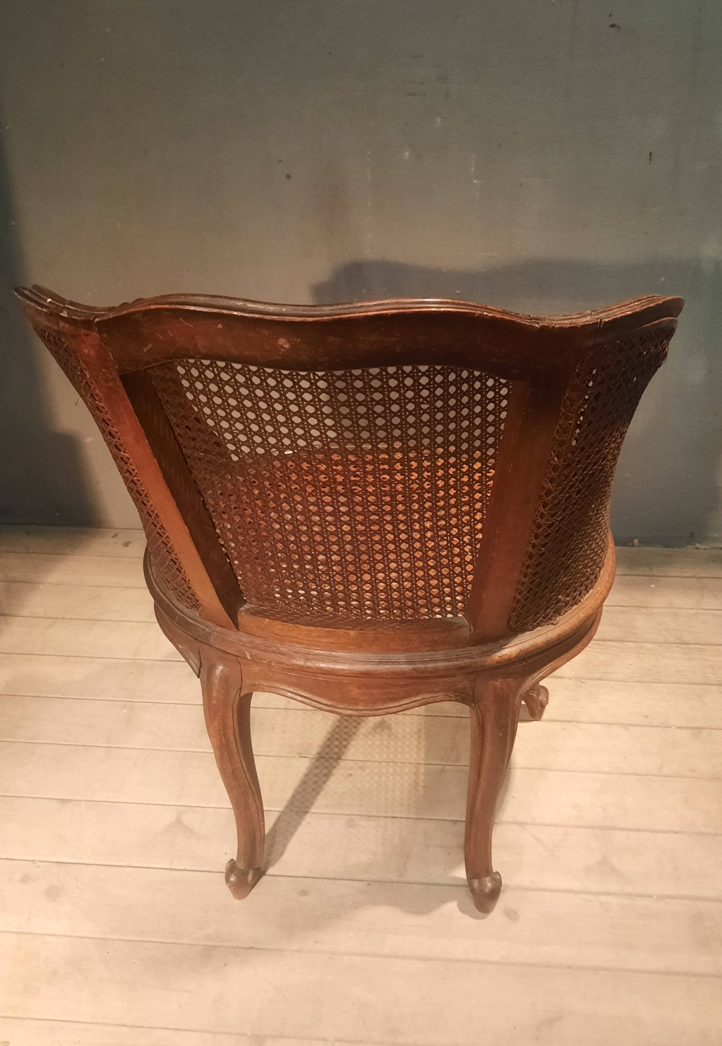 Fauteuil de burreau canné style Louis XV