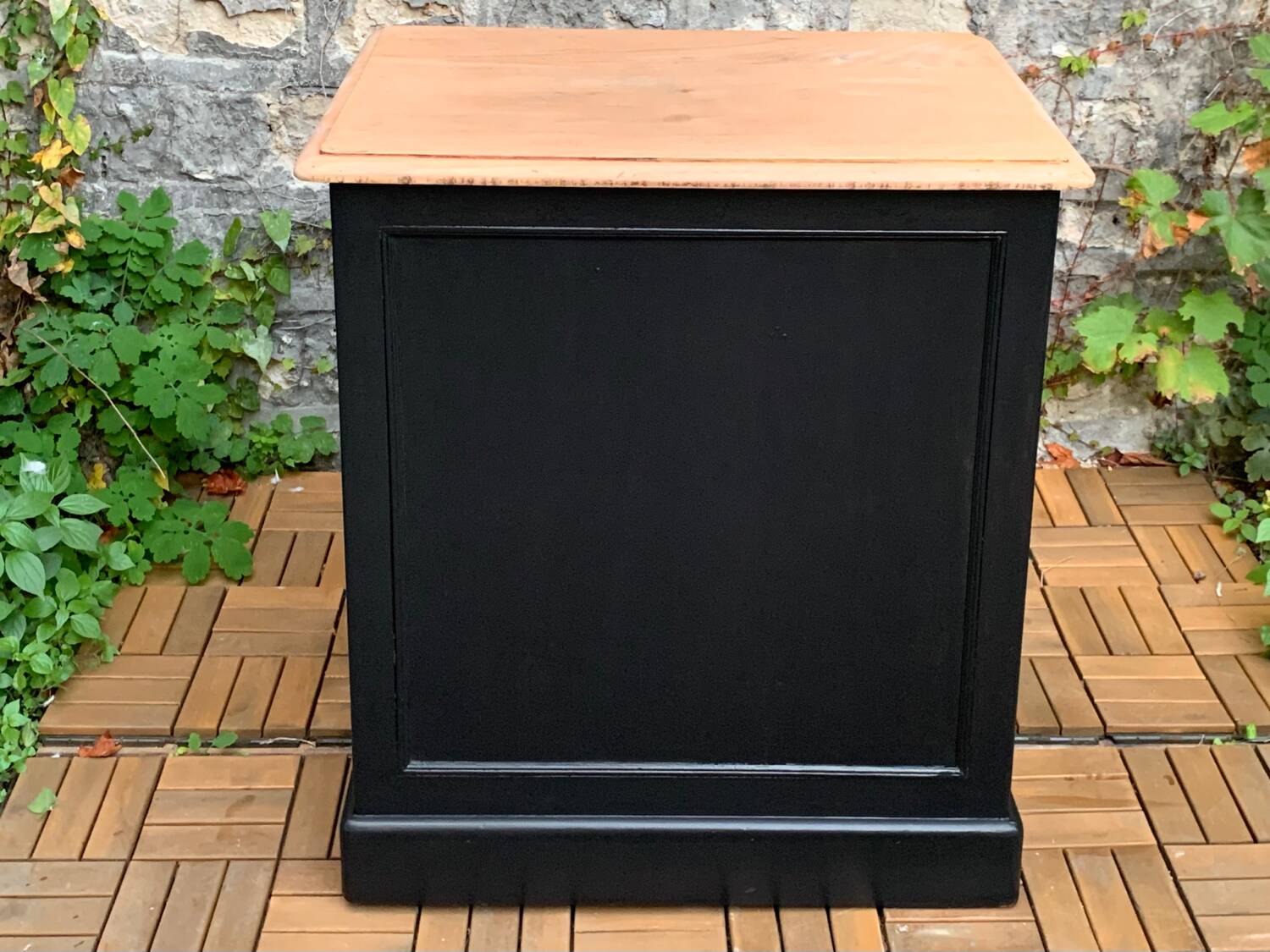 Art Deco chest of drawers 1920