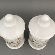 2 porcelain medicine jars nineteenth apothecary theriaca extr liquir