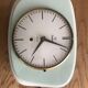 Horloge faïence vert mint vintage