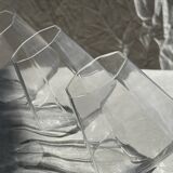 Small geometric carafe with diamond-shaped stopper and its 4 glasses