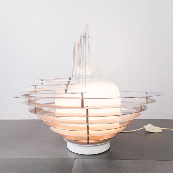 Lampe de table ronde en métal des années 70 vintage modern antique