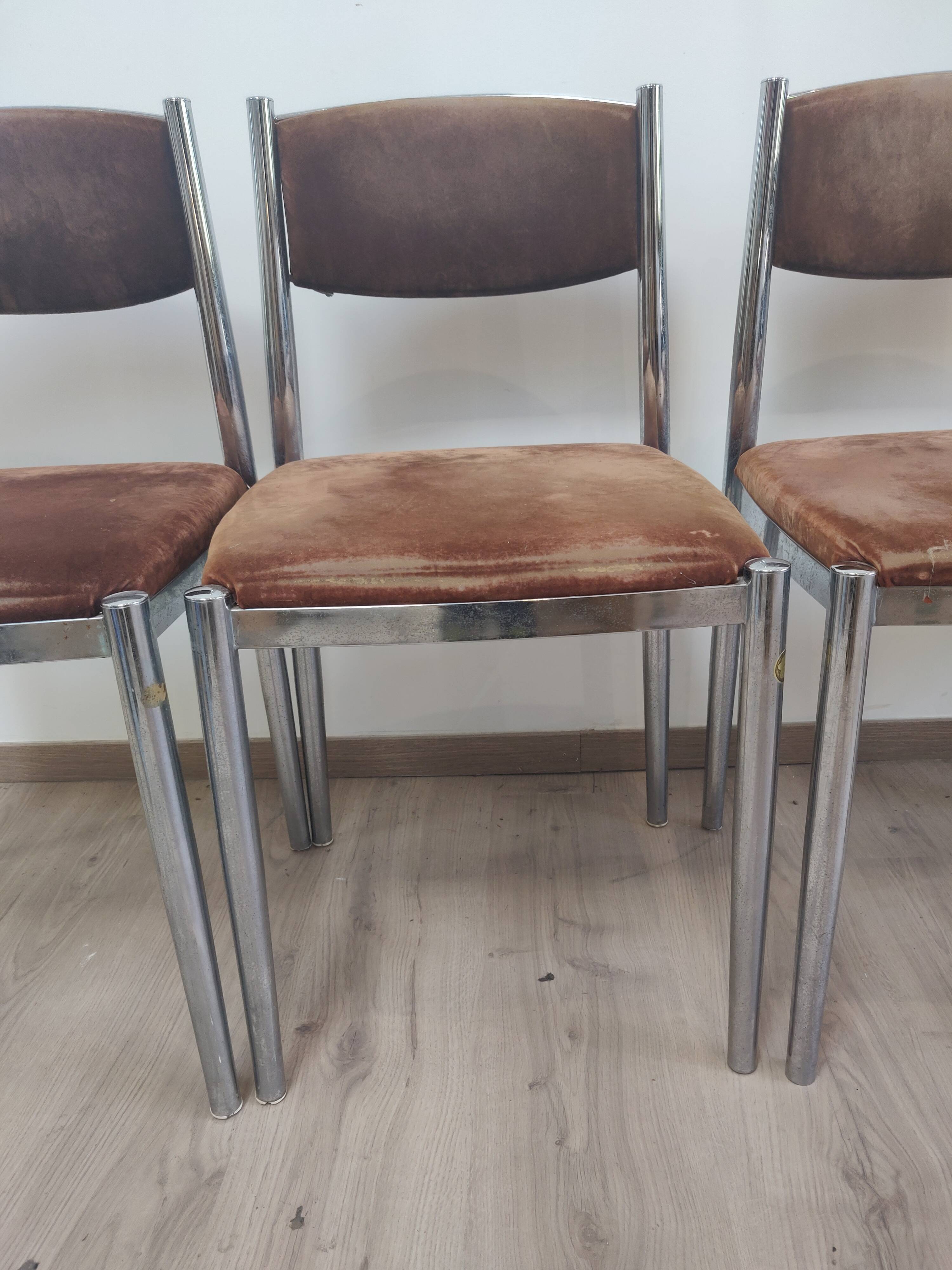 Suite of 4 chairs 70s chrome metal and velvet
