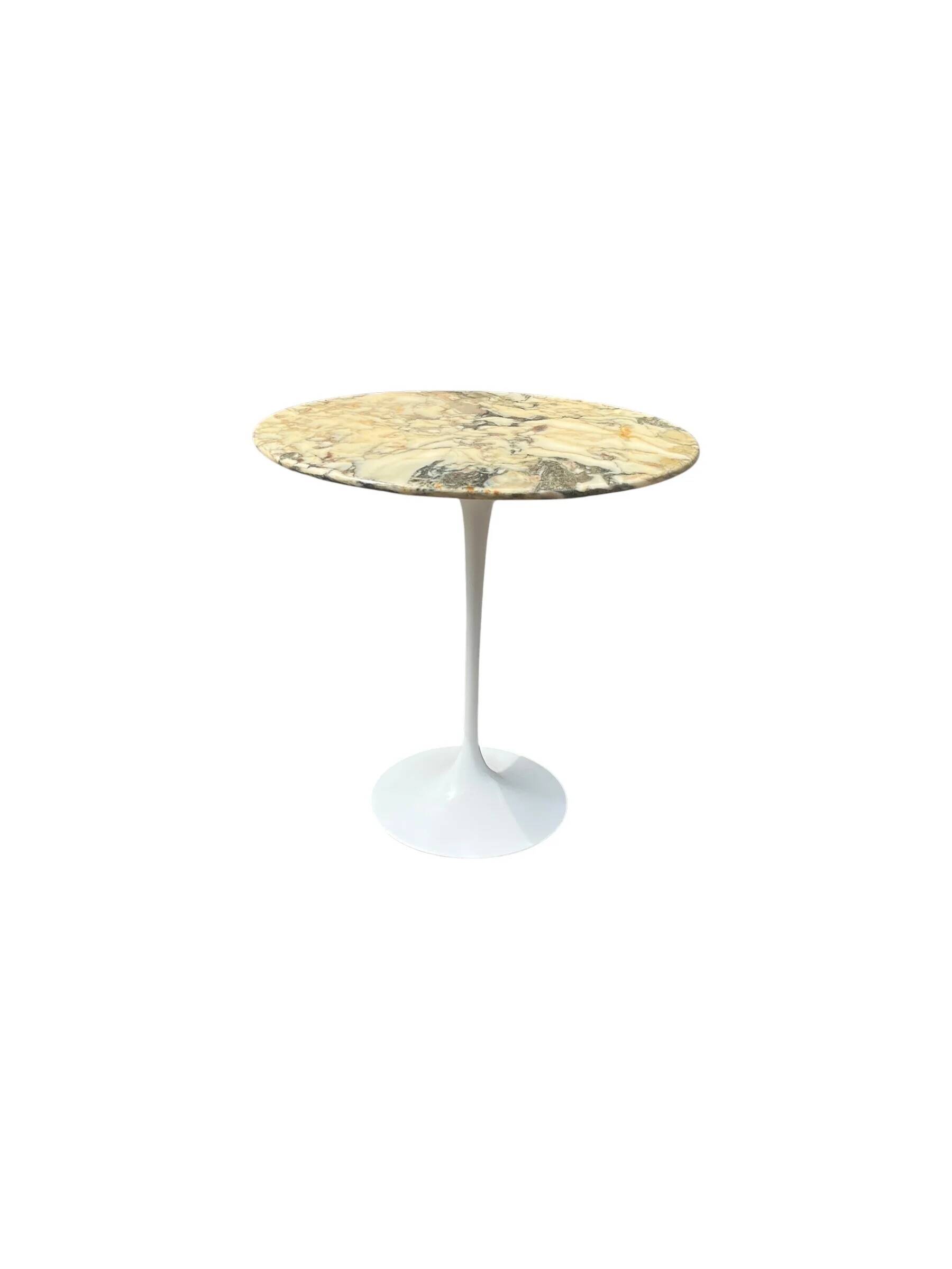 Tulip marble side table by Eero Saarinen for Knoll
