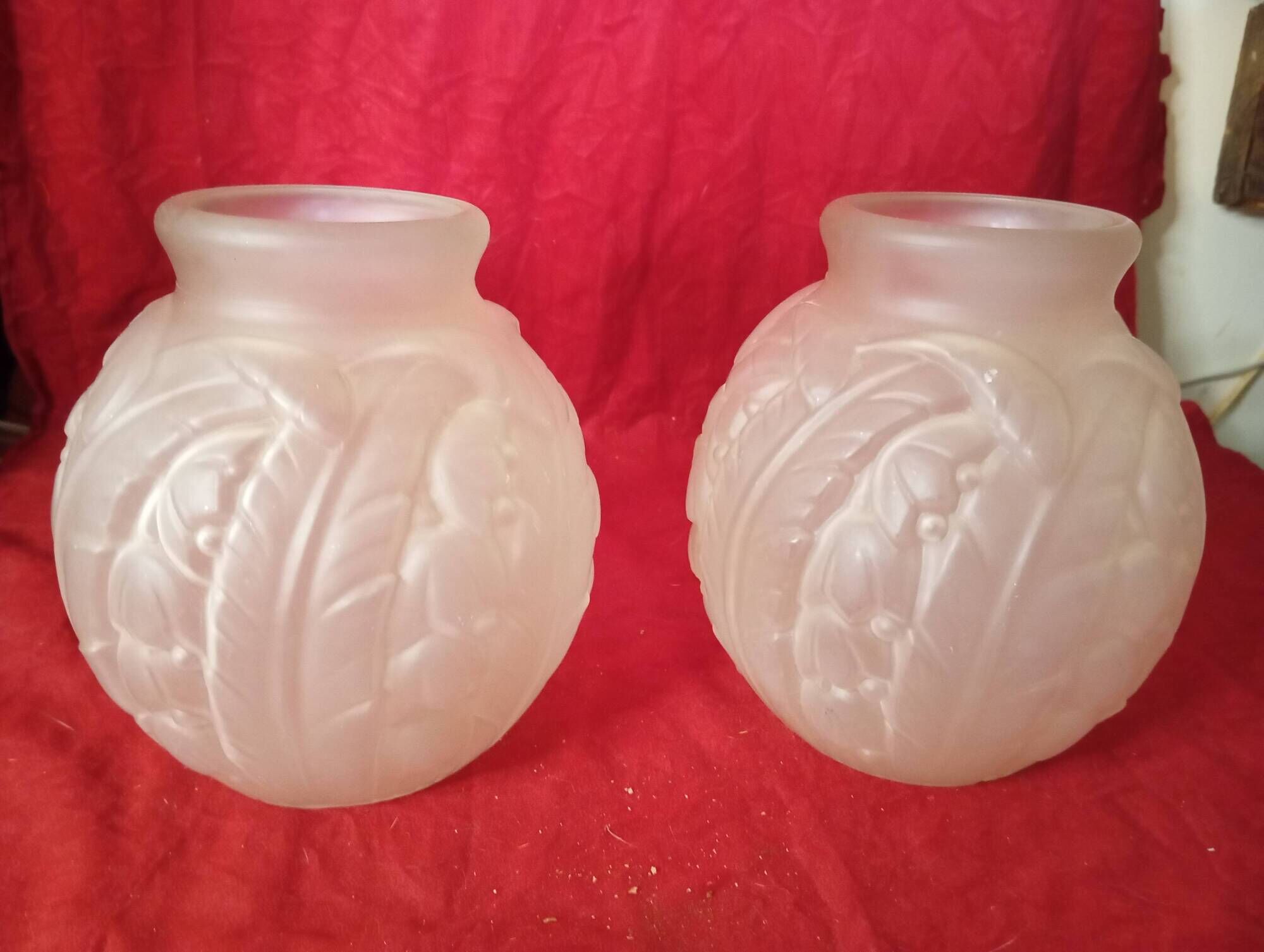 Pair of art deco pressed glass vases "joma montreuil"