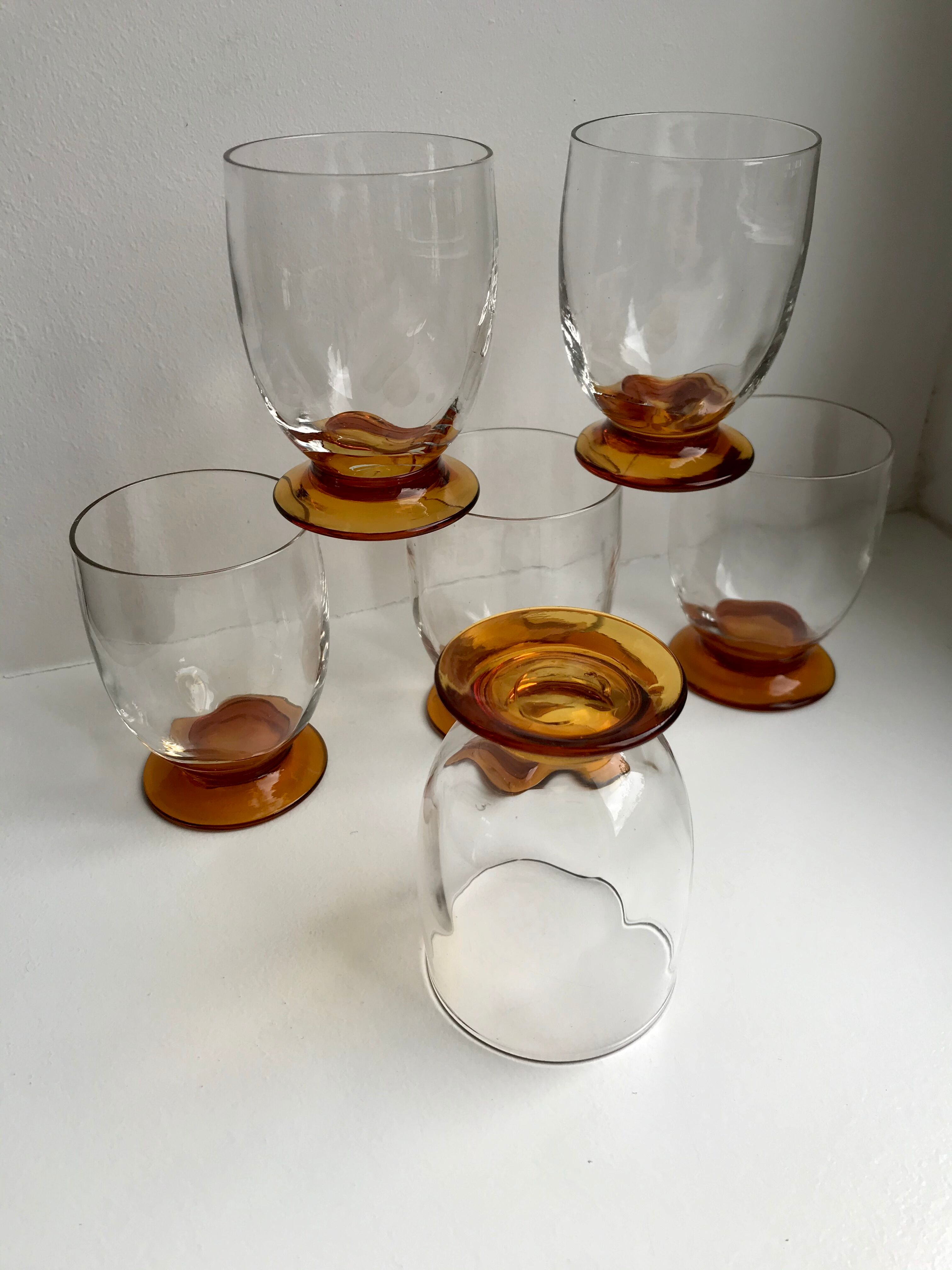 Set of 6 shot glasses with amber foot art deco 30s