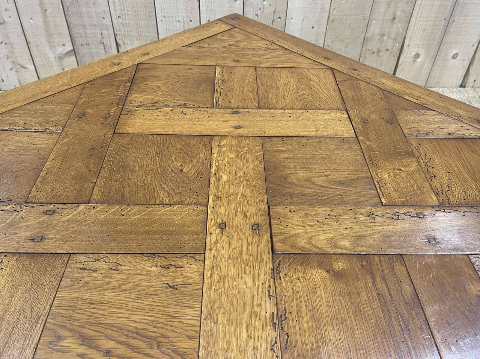 Table basse en chêne des années 1950
