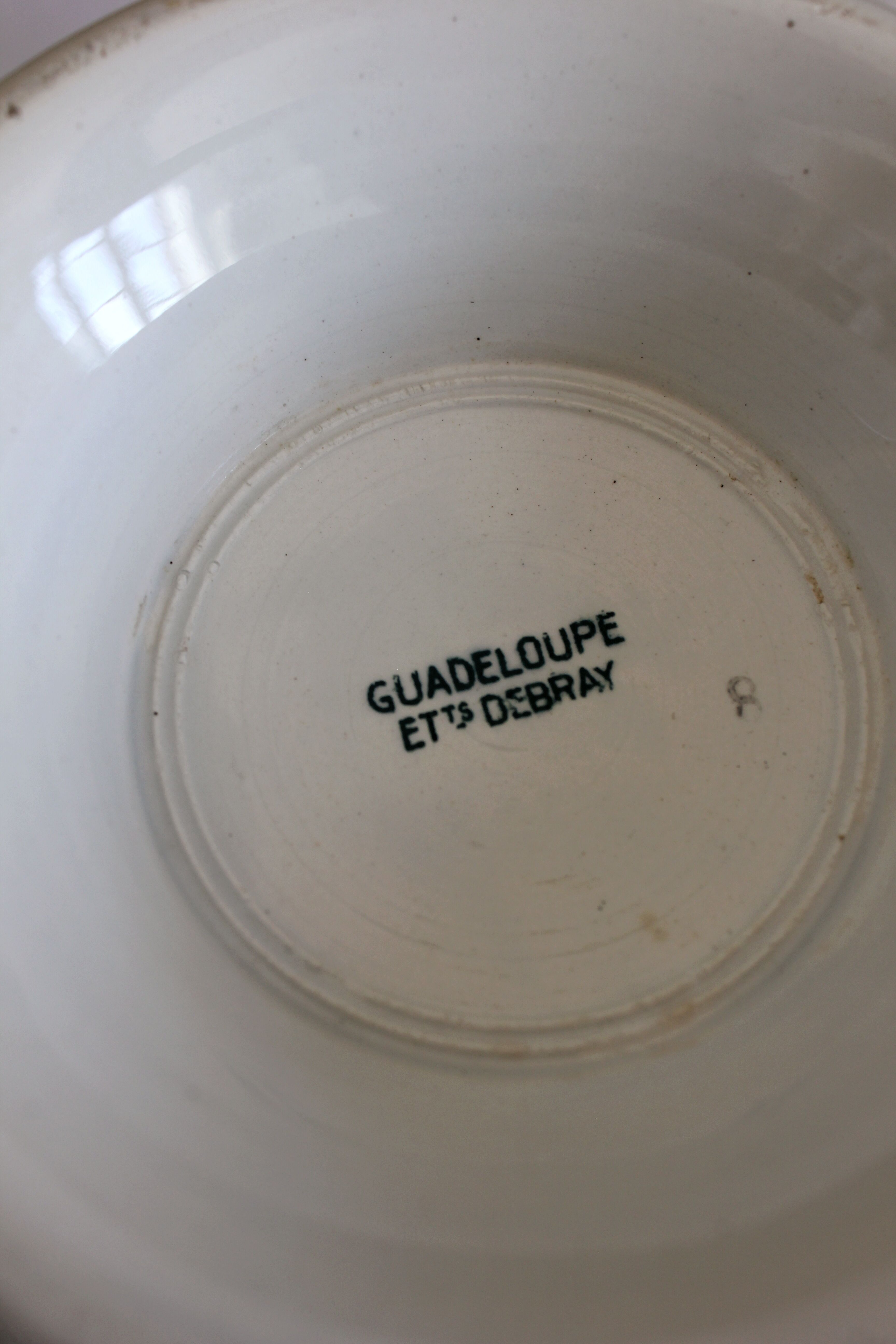 Iron earth tureen Guadeloupe Saint Amand