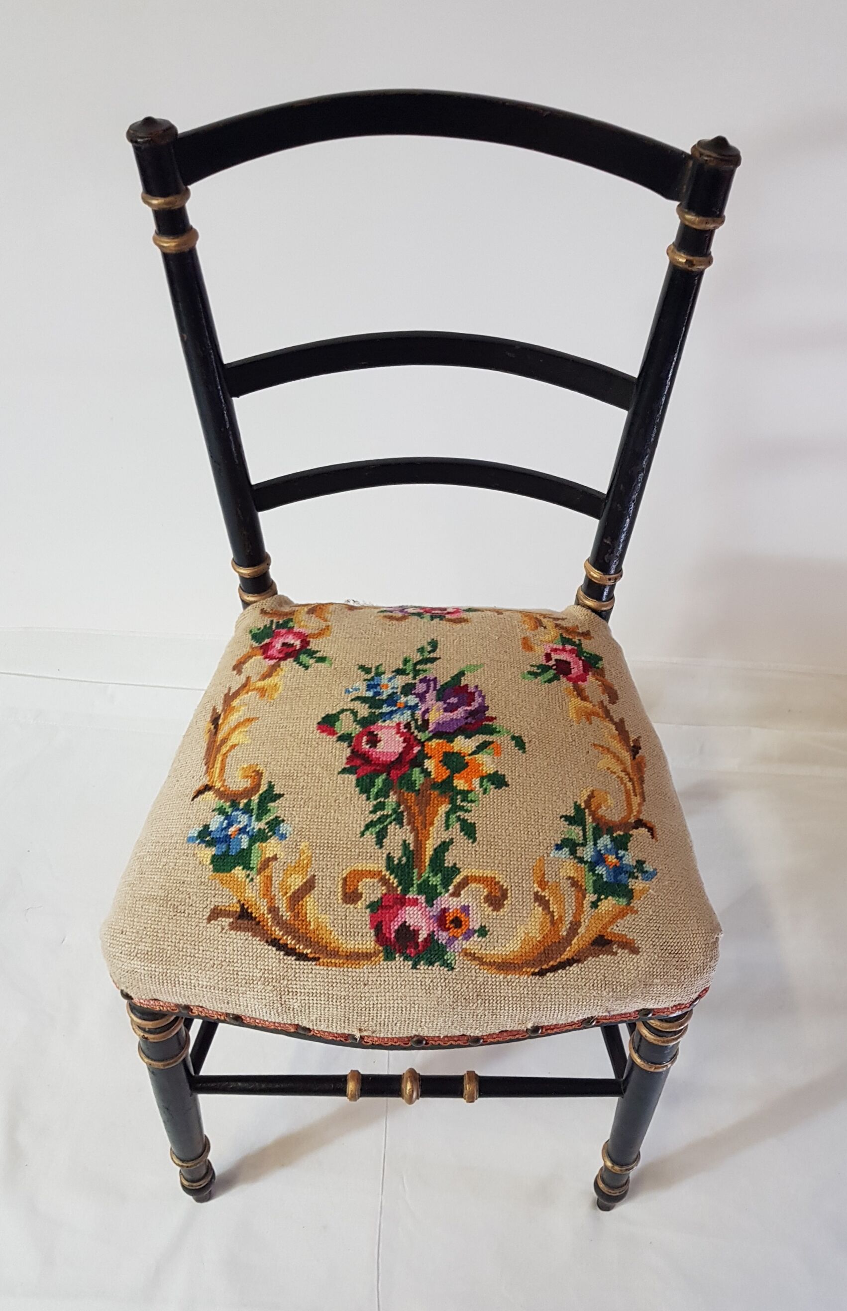 Napoleon III chair lined