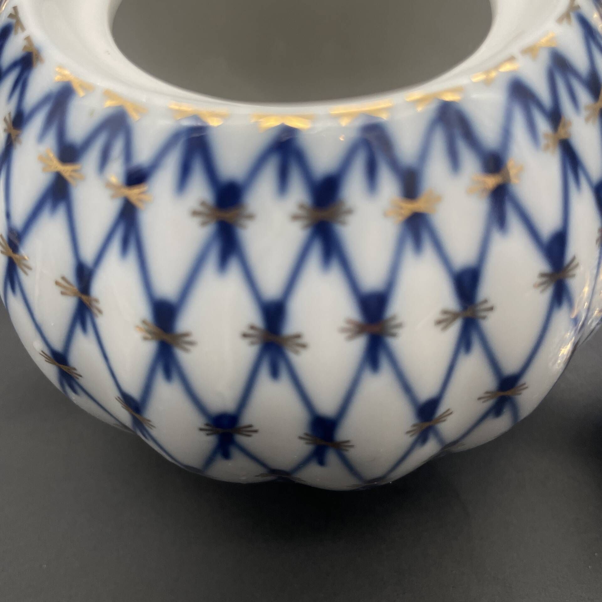 Lomonosov porcelain sugar bowl LFZ – Cobalt net pattern – Russia,
