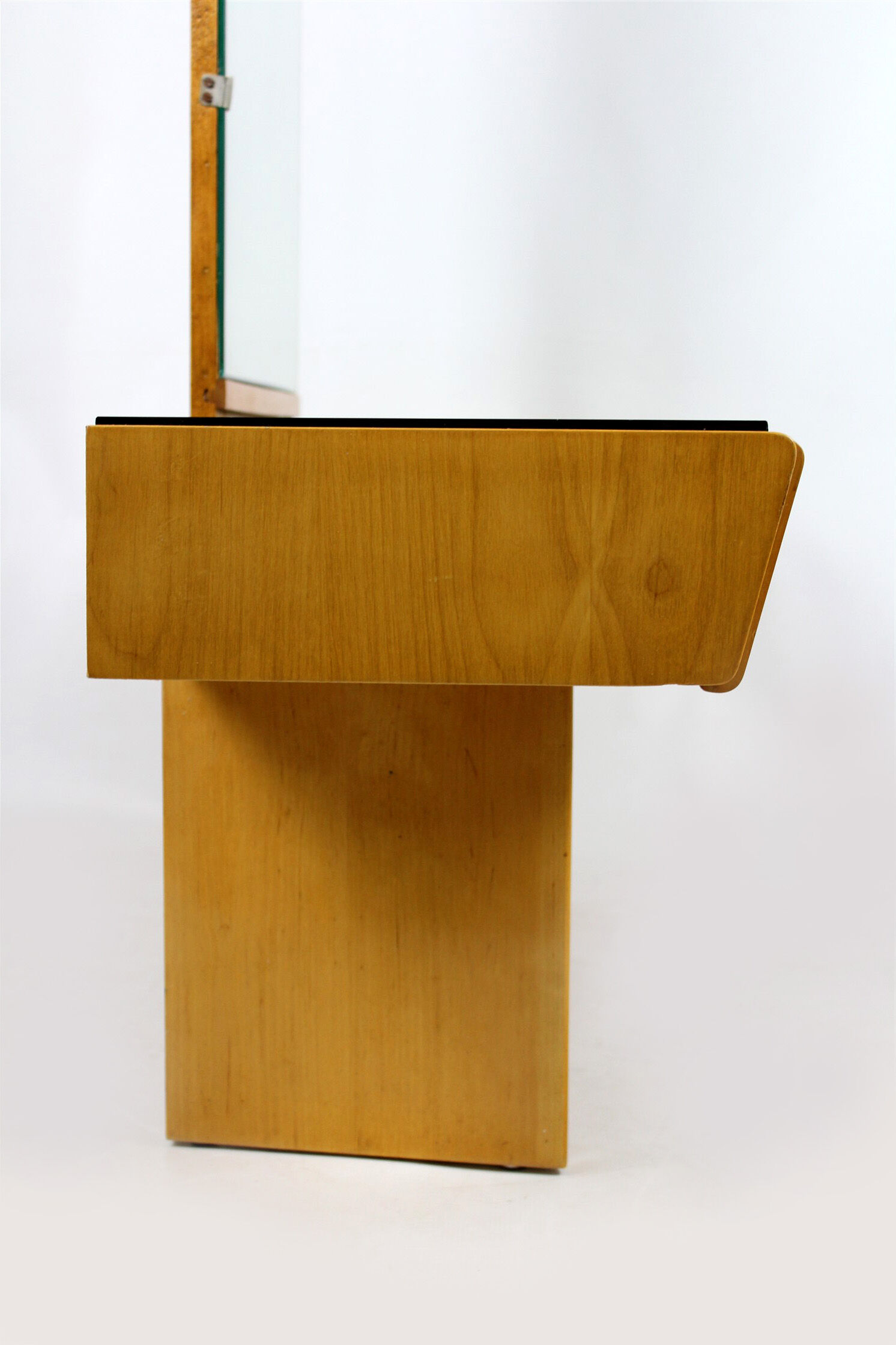 Dressing table & mirror, 1960
