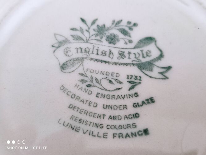 Saladier en porcelaine opaque Lunéville France modèle English Style