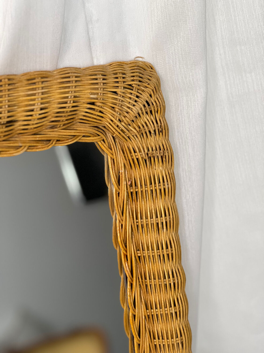 Wicker mirror