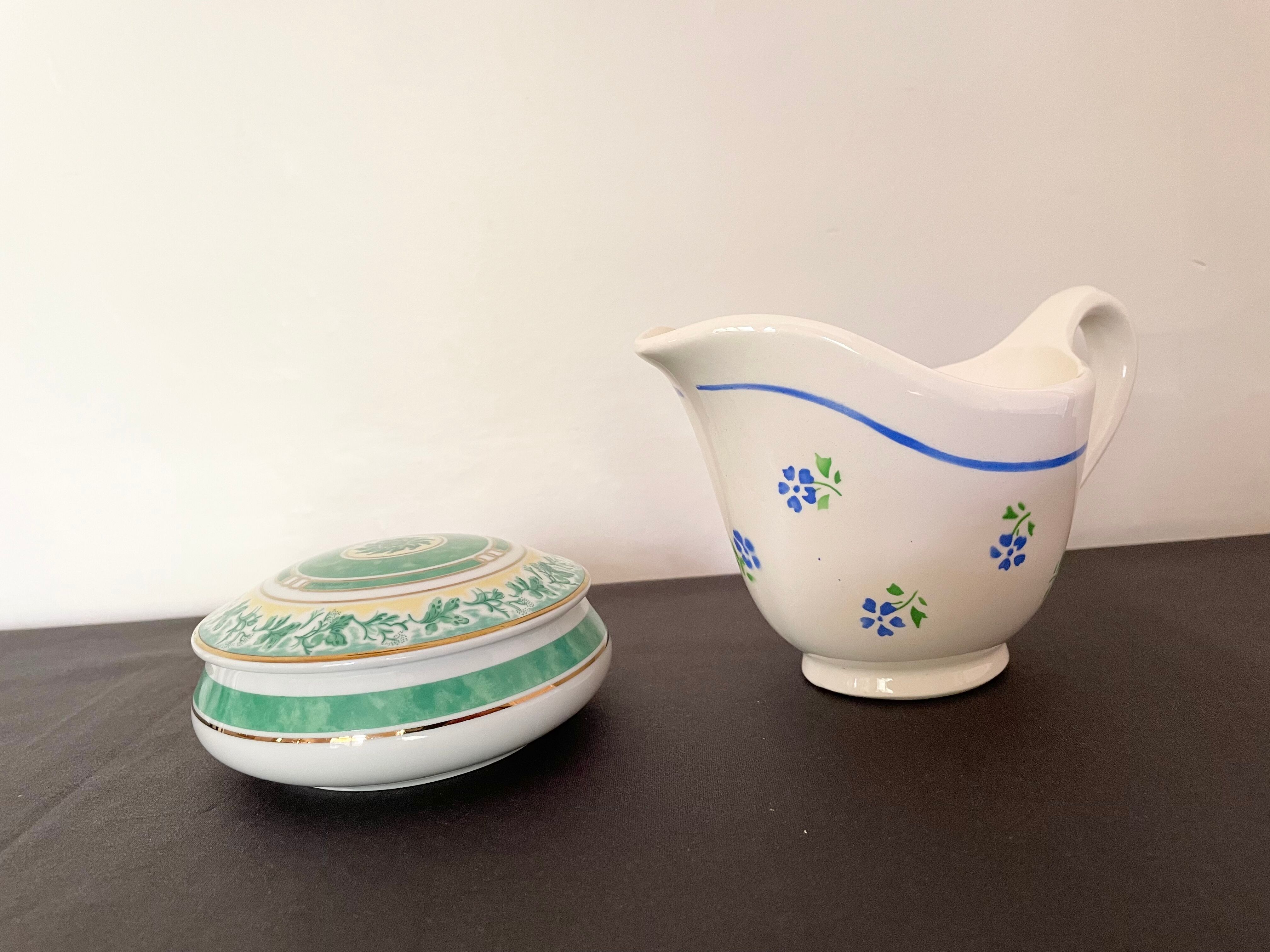 Badonviller porcelain sauce boat 1950