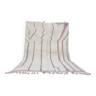 Handmade pure wool rug, size 140 x 260 cm.