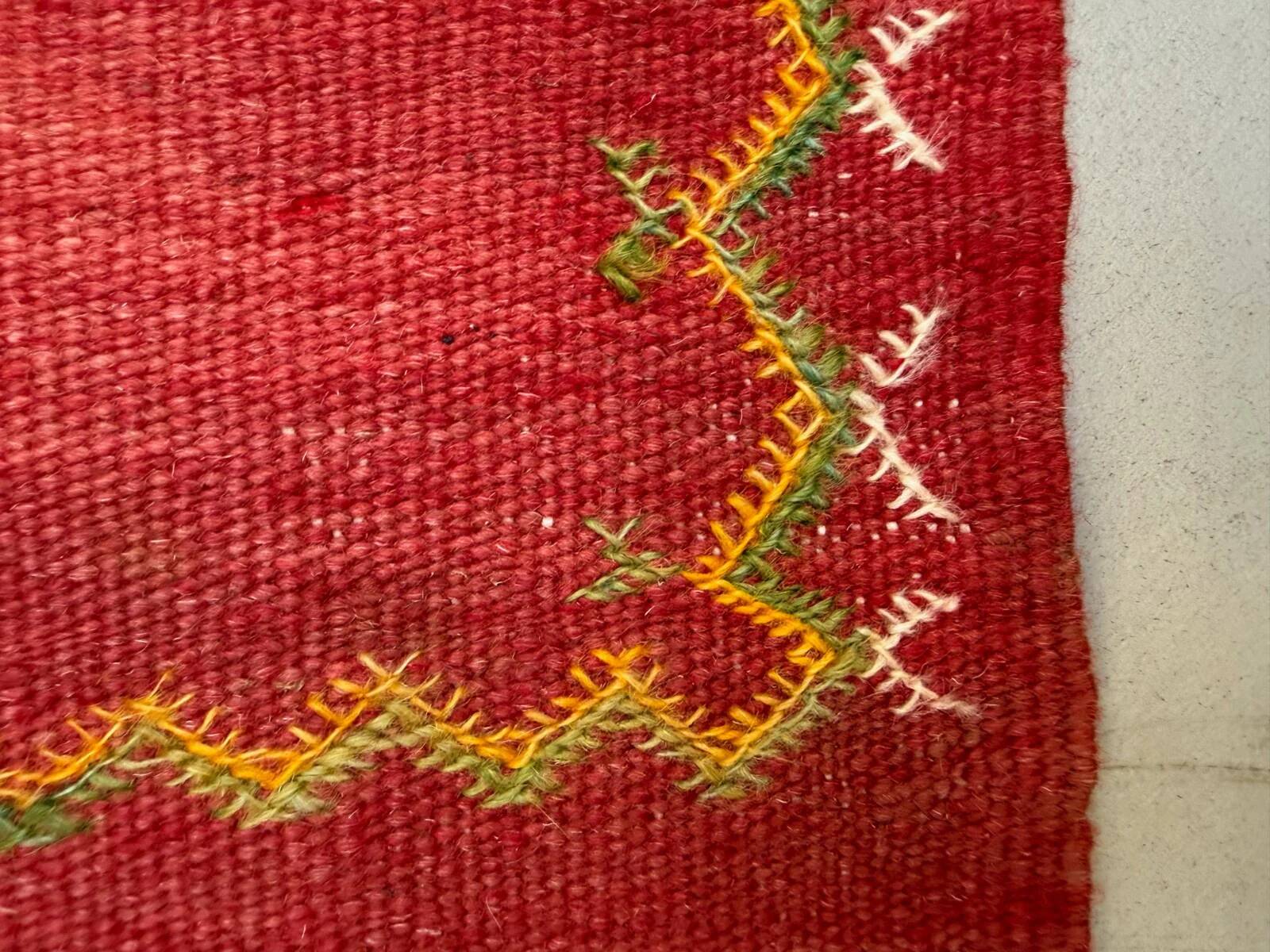 Vintage Moroccan square kilim 103x100 cm kelim wool rug medium 2524