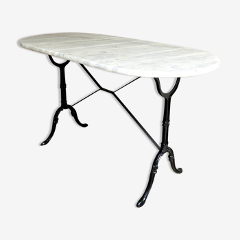 Bistro table in marble and cast iron ☐ 71.5 x 118 cm