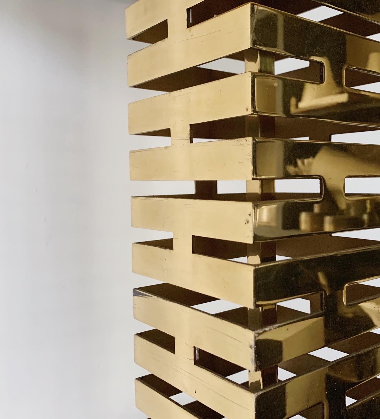 "Building" lamp in brass from the 70s