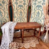 Piano bench seat in cane