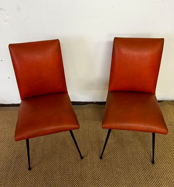 Paire de chaises en skaï orange