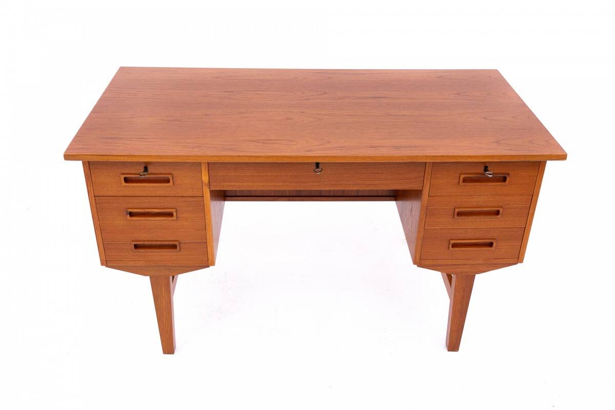 Bureau en teck, Danemark, années 1960.