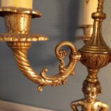 Chandeliers trois branches electrifiés en laiton