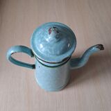 Green enamelled sheet metal coffee maker