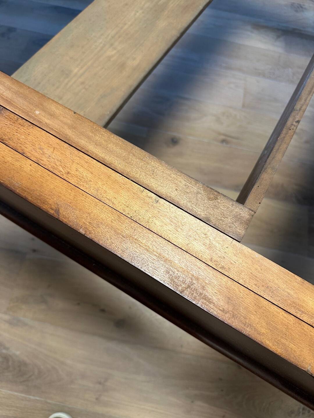 Grande table à manger antique
