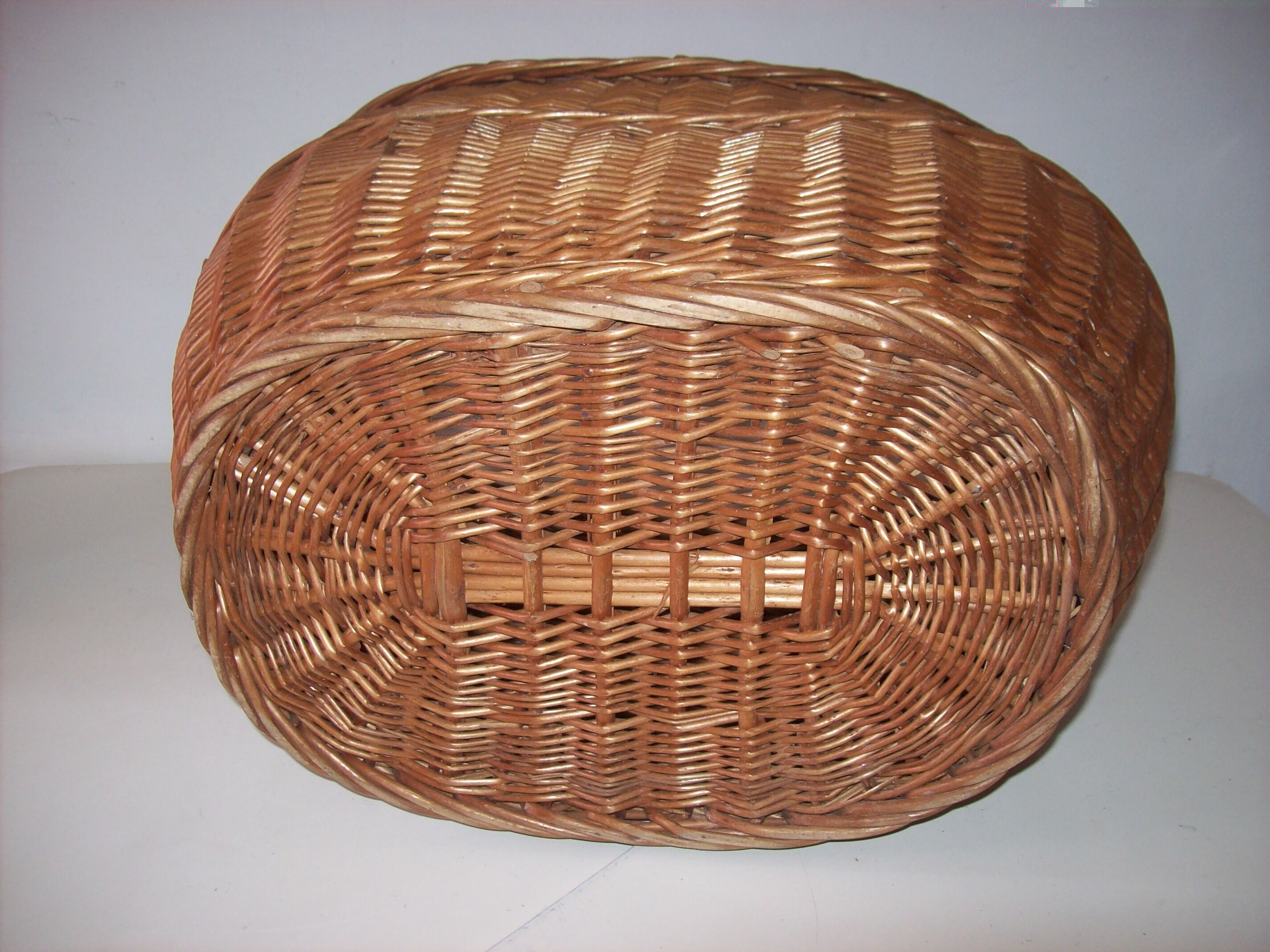 Wicker basket