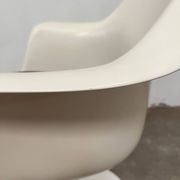 4 Tulip chairs by Eero Saarinen for Knoll