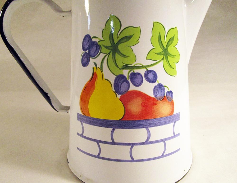 Retro style enamelled coffee maker