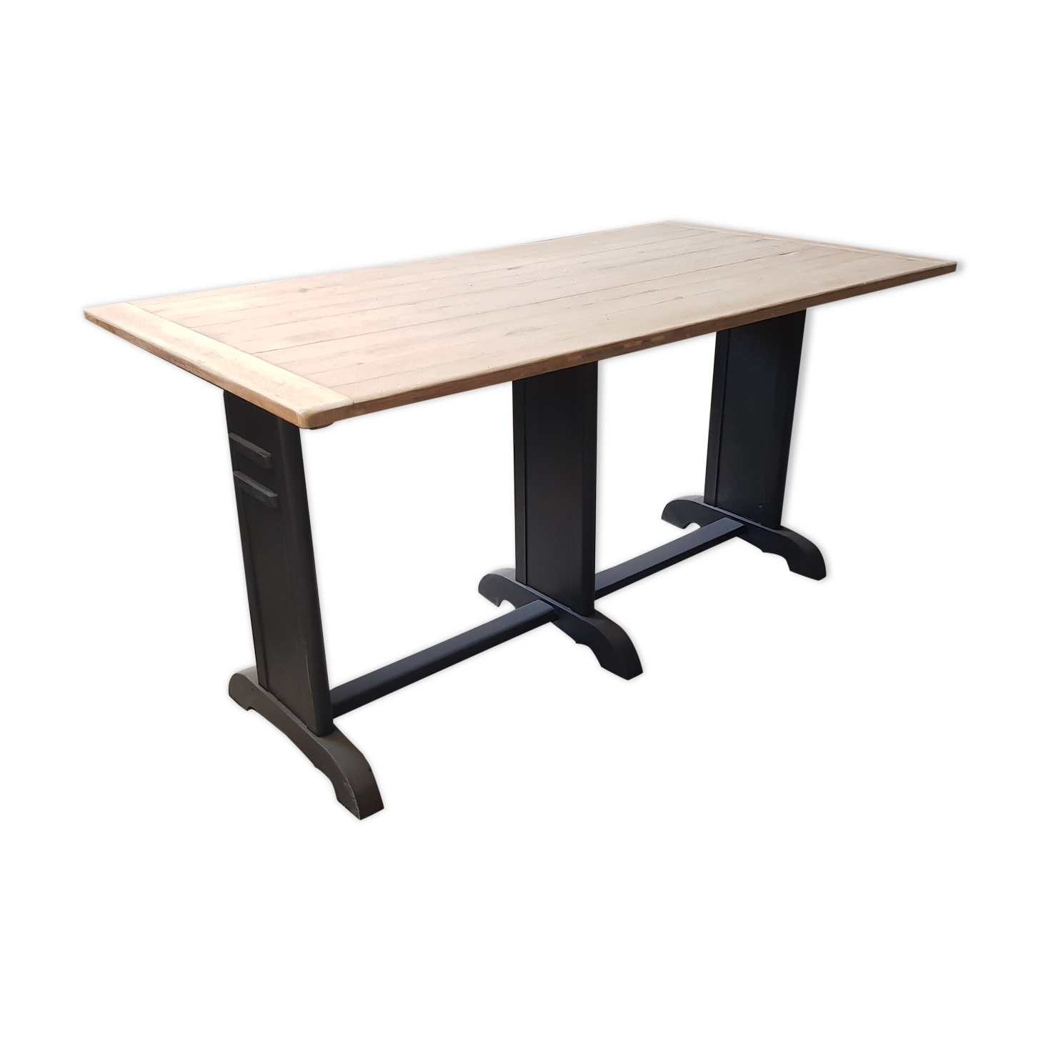 Bistro table