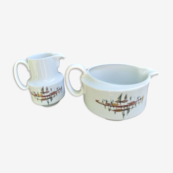 Deux pots à lait en porcelaine française de luxe