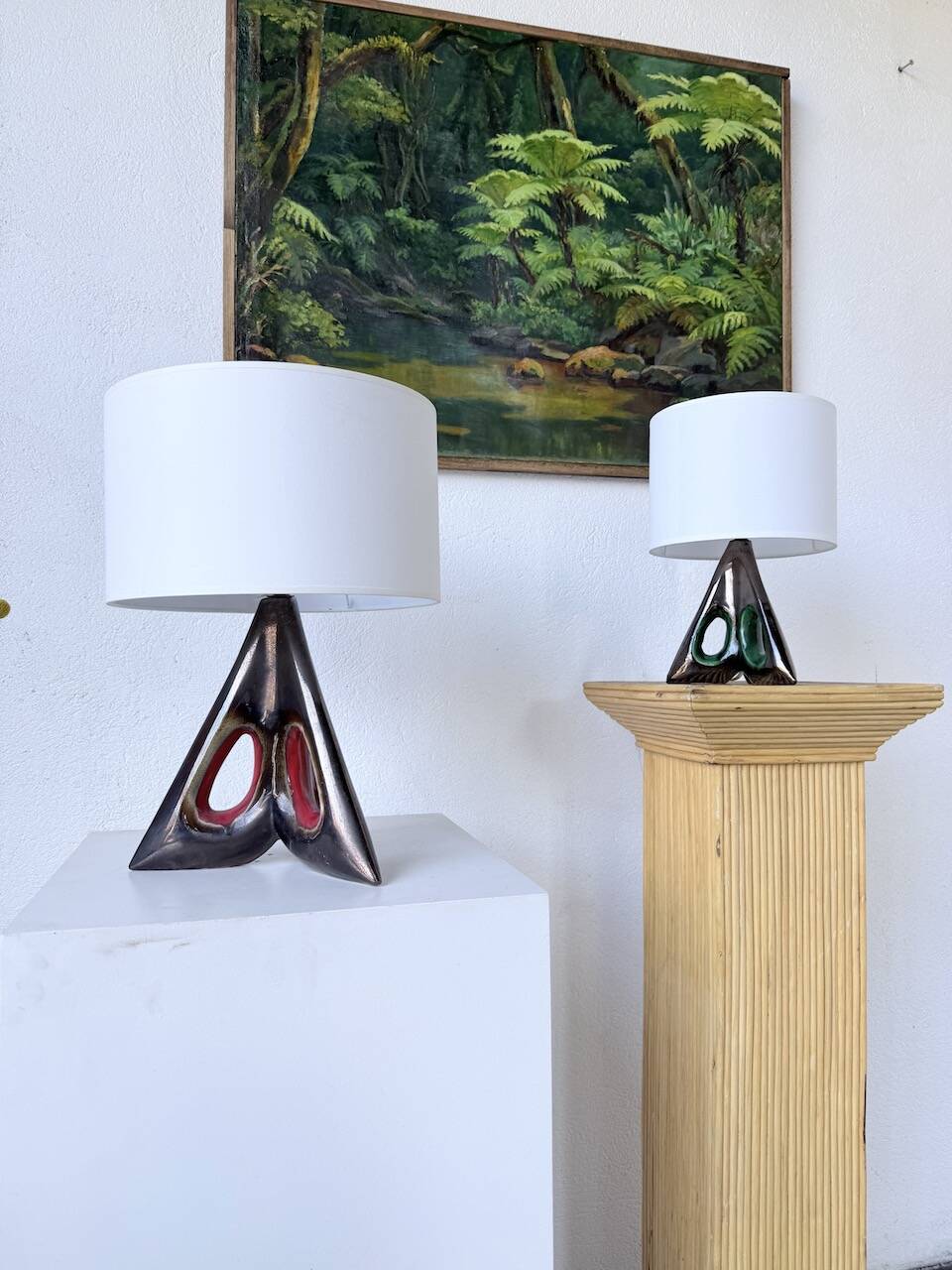 Paire de lampes céramiques forme libre triangle