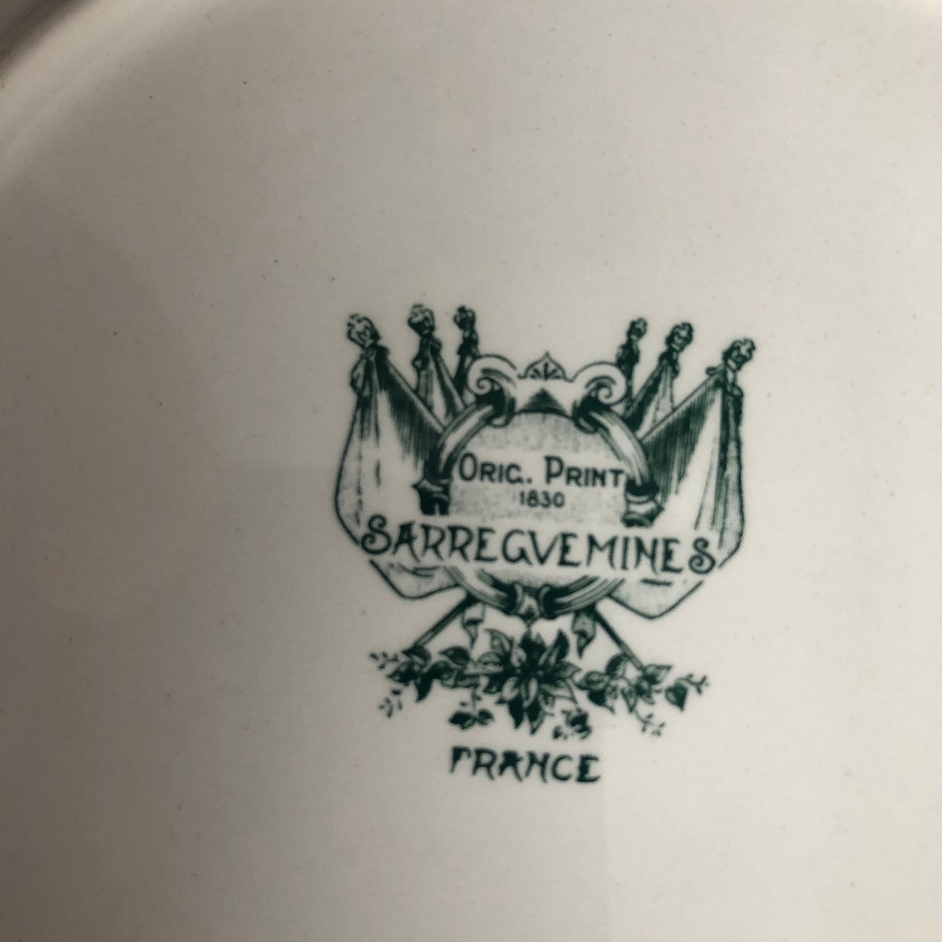 6 dessert plates in Sarreguemines earthenware Napoleon collection