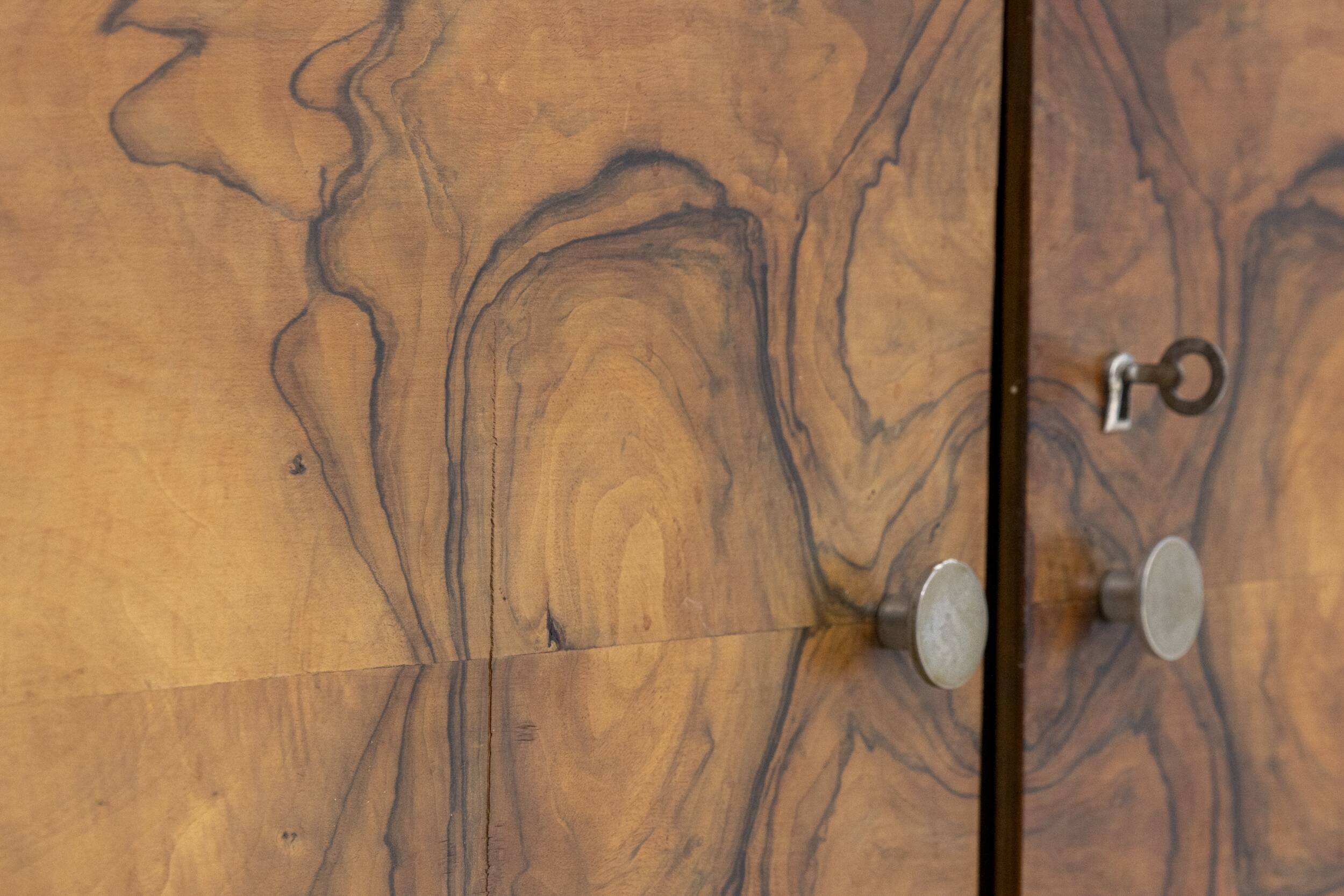 Grande bibliothèque Art déco, Tchécoslovaquie, années 1930