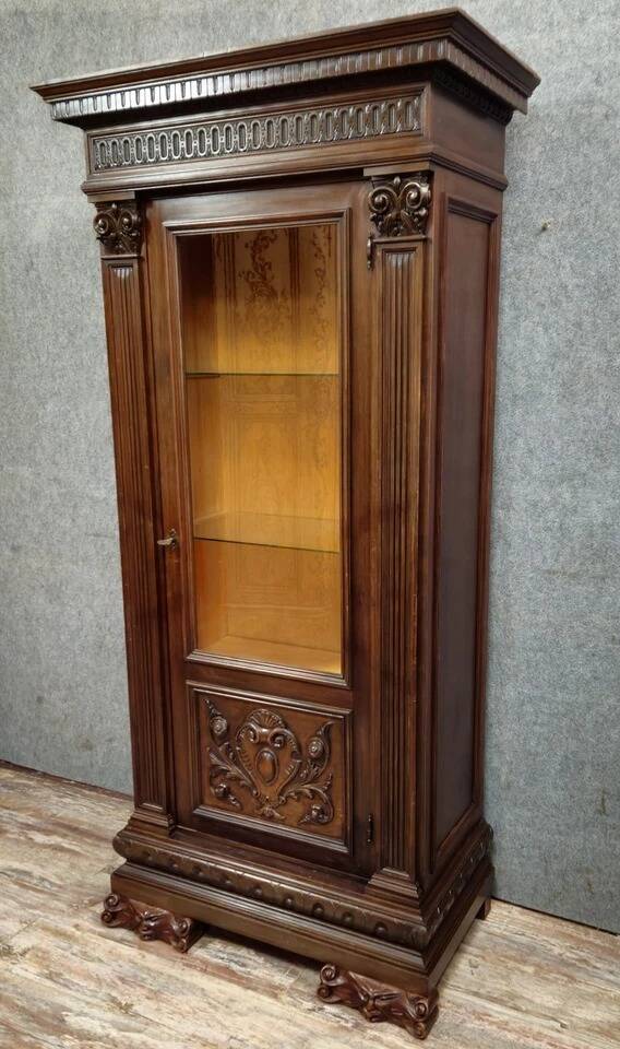 Display cabinet / Antique Renaissance-style bookcase – Carved wood – H 190 cm