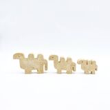 Family of 3 camels in travertine by Fratelli Mannelli